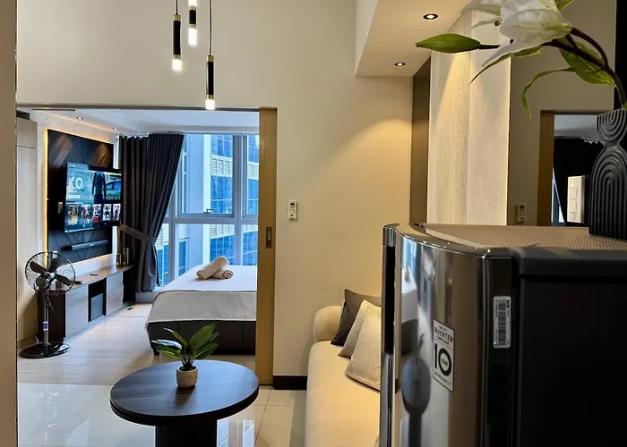 Apartamento Stylish 1br Inside Bgc At Uptown Parksuites - 24k *