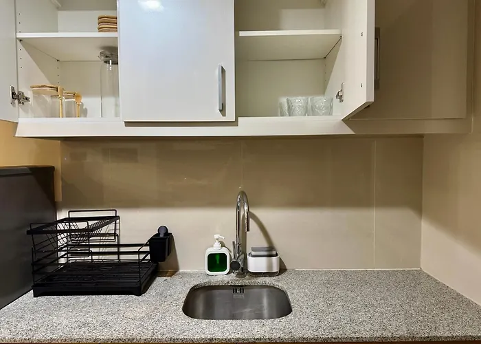 Stylish 1br Inside Bgc At Uptown Parksuites - 24k Apartamento *