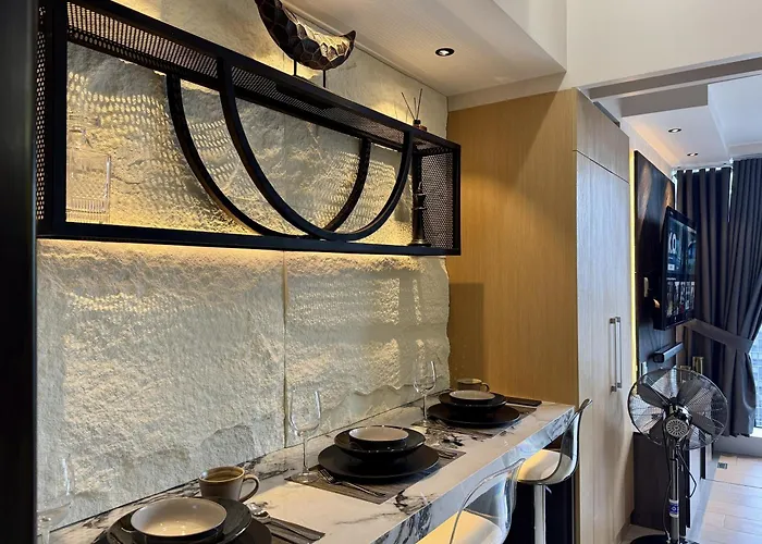 Stylish 1br Inside Bgc At Uptown Parksuites - 24k Apartamento Manila