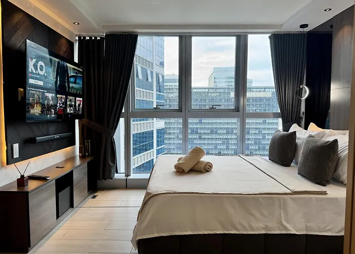 Stylish 1br Inside Bgc At Uptown Parksuites - 24k