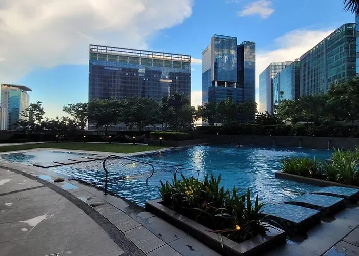 Stylish 1br Inside Bgc At Uptown Parksuites - 24k * Manila