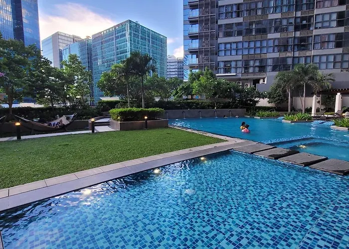 Stylish 1br Inside Bgc At Uptown Parksuites - 24k * Manila